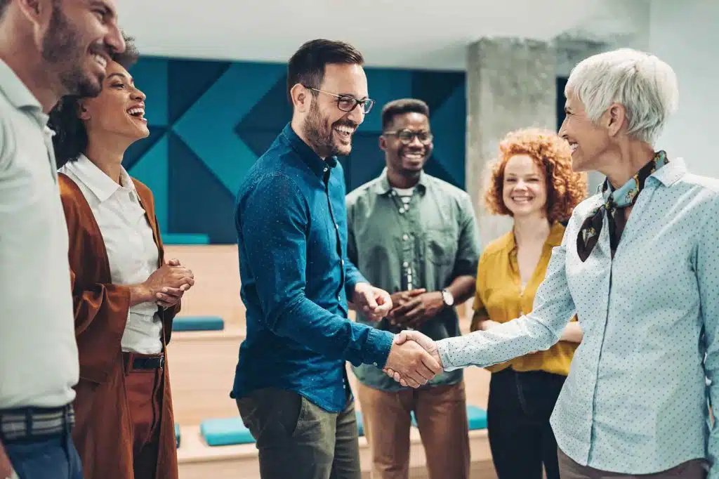 Rethinking Employee Benefits: A Guide for Mid-Sized Canadian Organizations